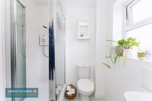 En-Suite- click for photo gallery